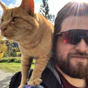 Meet your Posher, Cody